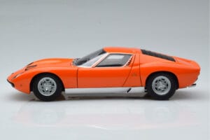 Lamborghini Miura SV Orange AUTOart 1:18 74542 Metall — bild 5 av 8