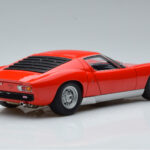 Lamborghini Miura SV Röd AUTOart 1:18 - image 3 of 8
