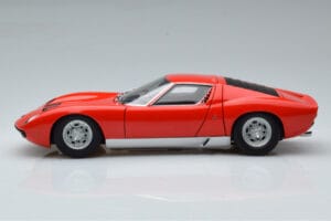 Lamborghini Miura SV Röd AUTOart 1:18 74543 Metall — bild 5 av 8
