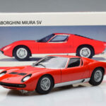 Lamborghini Miura SV Röd AUTOart 1:18 - image 8 of 8
