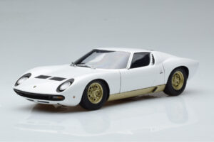 Lamborghini Miura SV Vit AUTOart 1:18