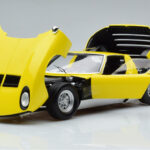 Lamborghini Miura SV Gul Kyosho 1:18 - image 2 of 11