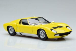 Lamborghini Miura SV Gul Kyosho 1:18 08317Y Metall — bild 6 av 11