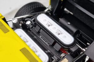 Lamborghini Miura SV Gul Kyosho 1:18 08317Y Metall — bild 9 av 11
