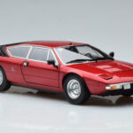 Lamborghini Urraco P250 Röd Kyosho 1:18 - image 6 of 10