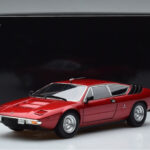 Lamborghini Urraco P250 Röd Kyosho 1:18 - image 10 of 10