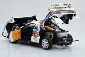 Lancia 037 Martini #8 A. Bettega / M. Perissinot Safari Rally 1985 Kyosho 1:18 08306J Metall — bild 3 av 8