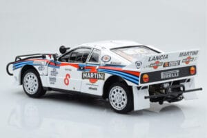 Lancia 037 Martini #8 A. Bettega / M. Perissinot Safari Rally 1985 Kyosho 1:18 08306J Metall — bild 7 av 8