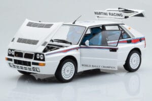 Lancia Delta HF Integrale 6 Vit Kyosho 1:18 08344E Metall — bild 2 av 8