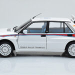 Lancia Delta HF Integrale 6 Vit Kyosho 1:18 - image 5 of 8