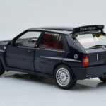 Lancia Delta HF Integrale Club Italia Blå Kyosho 1:18 - image 7 of 8