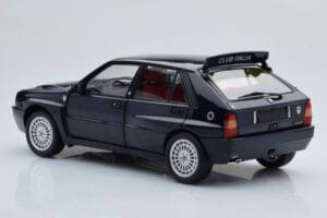 Lancia Delta HF Integrale Club Italia Blå Kyosho 1:18 08343SC Metall — bild 7 av 8