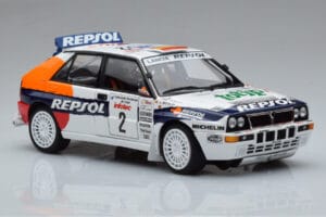 Lancia Delta HF Integrale Evoluzione #2 C. Sainz / L. Moya Tour de Corse 1993 Kyosho 1:18 08348J Metall — bild 5 av 9