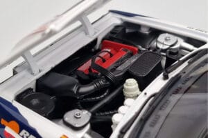 Lancia Delta HF Integrale Evoluzione #2 C. Sainz / L. Moya Tour de Corse 1993 Kyosho 1:18 08348J Metall — bild 8 av 9
