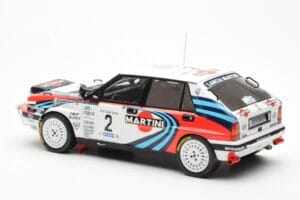 Lancia Delta Integrale 16V #2 M. Biasion / T. Siviero Rally Safari 1990 IXO 1:18 18RMC139A Metall — bild 5 av 6