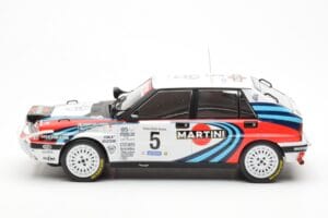 Lancia Delta Integrale 16V #5 J. Kankkunen / J. Piironen Rally Safari 1990 IXO 1:18 18RMC139C Metall — bild 3 av 6
