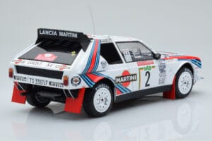 Lancia Delta S4 #2 M. Alen / I. Kivimaki Rally San Remo 1986 IXO 1:18 18RMC130A Metall — bild 2 av 6