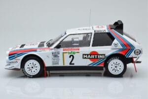 Lancia Delta S4 #2 M. Alen / I. Kivimaki Rally San Remo 1986 IXO 1:18 18RMC130A Metall — bild 3 av 6