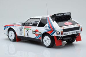 Lancia Delta S4 #2 M. Alen / I. Kivimaki Rally San Remo 1986 IXO 1:18 18RMC130A Metall — bild 5 av 6