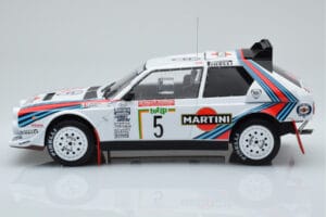 Lancia Delta S4 #5 M. Biasion / T. Siviero Rally San Remo 1986 IXO 1:18 18RMC130B Metall — bild 3 av 6
