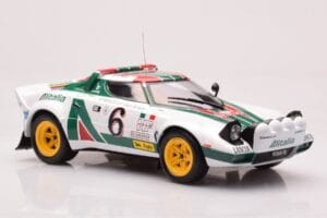 Lancia Stratos HF #6 B. Waldegård / H. Thorszelius Rally Monte Carlo 1976 IXO 1:18 18RMC162B Metall — bild 4 av 6