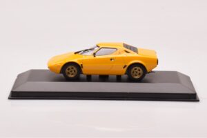 Lancia Stratos Gul Minichamps 1:43 430125020
