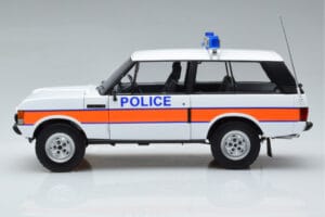 Land Rover Range Rover Polis Almost Real 1:18 810115 Metall — bild 4 av 9