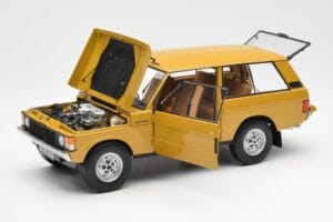 Land Rover Range Rover Classic Gul Almost Real 1:18 ALM810103 Metall — bild 2 av 8