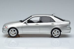 Lexus IS200 XE10 Silver Otto 1:18 OT991 Resin — bild 3 av 6