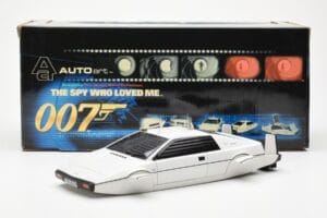 Lotus Esprit Type 79 James Bond The Spy Who Loved Me Submarine Vit AUTOart 1:18 75306 Metall — bild 2 av 8