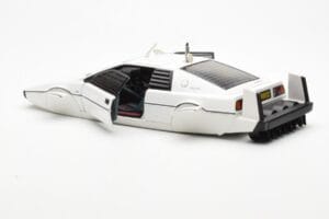 Lotus Esprit Type 79 James Bond The Spy Who Loved Me Submarine Vit AUTOart 1:18 75306 Metall — bild 7 av 8