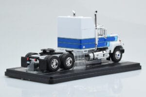 Mack Superliner Magnum Vit Blå IXO 1:43 TR165 Metall — bild 2 av 6