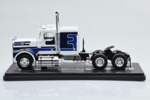 Marmon CHDT Vit Blå IXO 1:43 TR083 Metall — bild 2 av 4