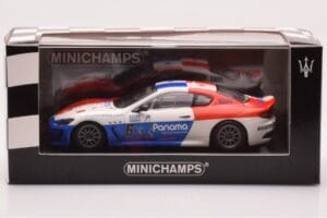 Maserati GranTurismo MC GT4 #6 Goldstein / Sumberg Trofeo GranTurismo 2010 Minichamps 1:43 400101206 Metall — bild 4 av 4