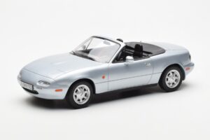 Mazda MX-5 NA Silver Norev 1:18