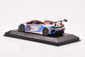 McLaren 12C GT3 #82 Russian Team A. Vasiliev / D. Vasiliauskas / M. Asmer / B. Spengler Spa 24 Hours 2014 Minichamps 1:43 437 — bild 3 av 4