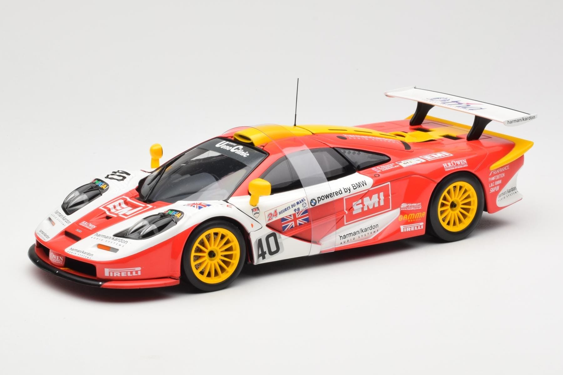 McLaren F1 GTR #40 J. O'Rourke / M. Sugden / P. Auberlein EMI 24 Hours of Le Mans 1996 UT Models 1:18 39820 Metall