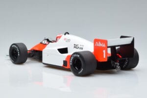 McLaren MP4/2B Marlboro #1 N. Lauda Winner Dutch Grand Prix 1985 MCG 1:18 MCG18607F Metall — bild 5 av 6