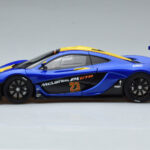 McLaren P1 GTR Blå Med Gula Ränder AUTOart 1:18 - image 4 of 7
