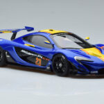 McLaren P1 GTR Blå Med Gula Ränder AUTOart 1:18 - image 5 of 7