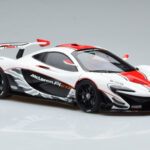 McLaren P1 GTR Högglans Vit Med Röda Ränder AUTOart 1:18 - image 5 of 7