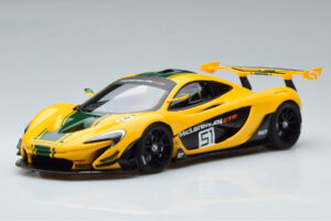 McLaren P1 GTR Gul Med Gröna Ränder AUTOart 1:18