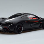McLaren P1 Matt Svart AUTOart 1:18 - image 3 of 9