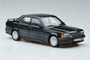 Mercedes 190 E 2.3-16 Cosworth W201 Norev 1:18 183830 Metall — bild 5 av 7