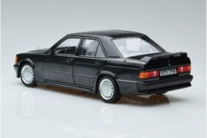 Mercedes 190 E 2.3-16 Cosworth W201 Norev 1:18 183830 Metall — bild 6 av 7