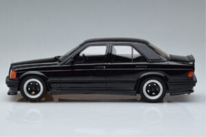 Mercedes 190E W201 2.3 AMG The Hammer Otto 1:18 OT754 Resin — bild 3 av 6
