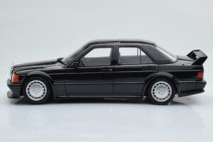 Mercedes 190E W201 2.5-16 Evo I Svart Otto 1:18 OT151 Resin — bild 3 av 6