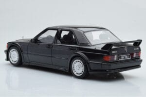 Mercedes 190E W201 2.5-16 Evo I Svart Otto 1:18 OT151 Resin — bild 5 av 6
