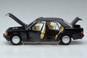 Mercedes 190 E W201 Begränsad Upplaga Norev 1:18 183823 Metall — bild 4 av 10