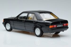 Mercedes 190 E W201 Begränsad Upplaga Norev 1:18 183823 Metall — bild 7 av 10